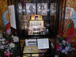 Moaste la Biserica Sfantul Gheorghe, Toronto - Canada Moaste la Biserica Sfantul Gheorghe, Toronto - Canada